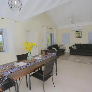 Villa - Heroes Villa, Ac, Security, Access To Pool, Playground & Private - Welcome Breakfast Basket, Richmond